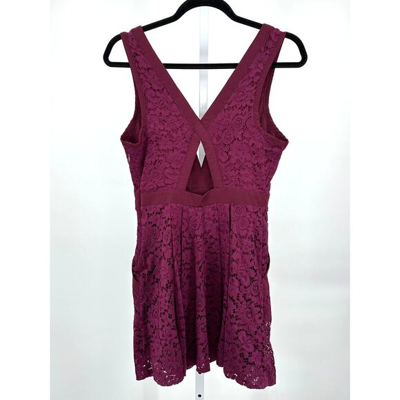 Free People Lovely In Lace Berry Fit & Flare Cut‎ Out Back Dress XS - Picture 5 of 6